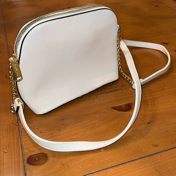 Steve Madden white crossbody bag (basically new/barely used) - Picture 2 of 5